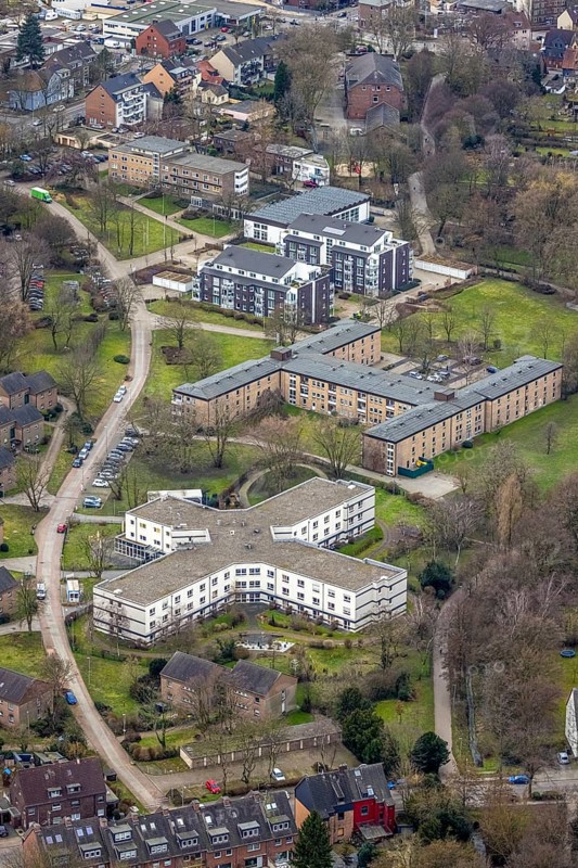 Aerial view, Aso Altenpflegeeinrichtungen, Häuslicher Pflegedienst Der Elly-Heuss-Knapp-Stiftung, ASO Haus Bronkhorstfeld, Tackenberg West, Oberhausen, Ruhr area, North Rhine-Westphalia, Germany, care and nursing, DE, Elly-Heuss-Knapp-Straße, Europe, aerial view, aerial photography, aerial photography, nursing service, nursing facility, nursing home, overview, bird's eye view, birds-eyes view, overview