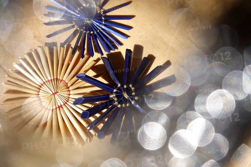 Homemade straw stars, beautiful bokeh, Christmas time, Germany