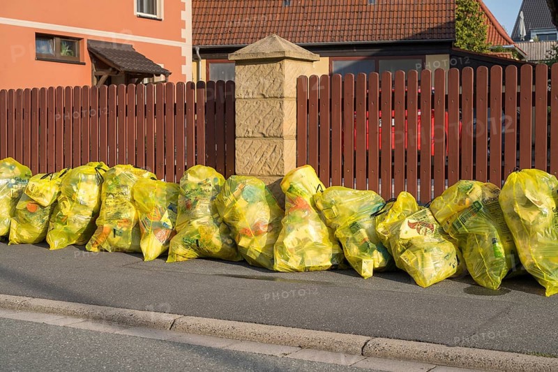 Yellow bags for plastic waste at the roadside, waste separation, Bad Staffelstein, Upper Franconia, Franconia, Bavaria, Germany