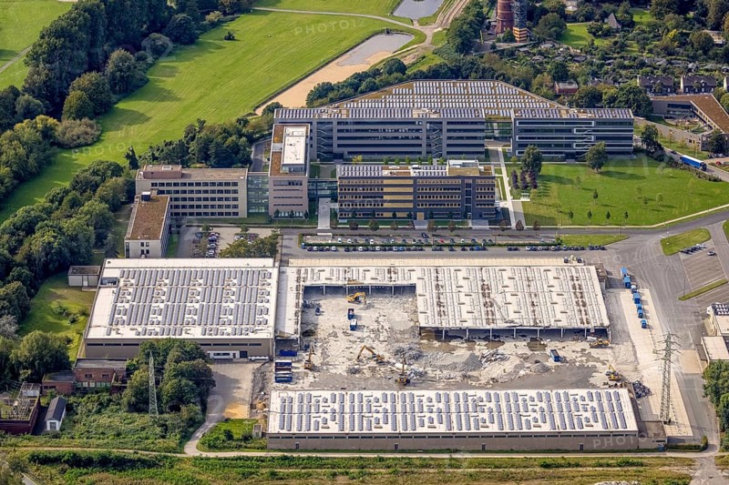 Aerial view of the demolition of Aldi-Nord in Styrum - Süd, ALDI Süd headquarters, Mülheim an der Ruhr, Ruhr area, North Rhine-Westphalia, Germany, DE, Europe, aerial photo, birds-eyes view, aerial photography, aerial photography, overview, overview, bird's eye view