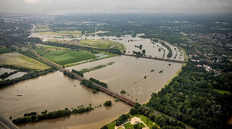 Aerial photo, Ruhr flood, flooding, Styrum - South, Mülheim an der Ruhr, Ruhr area, North Rhine-Westphalia, Germany, DE, Europe, birds-eyes view, aerial photo, aerial photography, aerial photography, overview, overview, bird's eye view, floods, floods of the century
