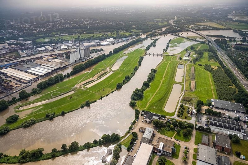 Aerial photograph, Ruhr floods, floods at the Styrum waterworks, Styrum - South, Mülheim an der Ruhr, Ruhr area, North Rhine-Westphalia, Germany, DE, Europe, birds-eyes view, aerial photograph, aerial photography, aerial photography, overview, bird's eye view, floods, floods of the century