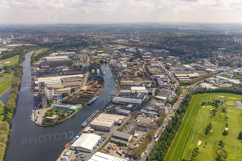 Aerial view, Rhine-Ruhr harbour Mülheim, shipping canal, Am Nordhafen, Rheinstraße, Speldorf, Mülheim an der Ruhr, Ruhr area, North Rhine-Westphalia, Germany, DE, Europe, commercial enterprises, commercial area, commercial area, commercial location, commercial use, harbour, industrial area, industrial location, aerial view, aerial photography, aerial photography, overview, bird's-eye view, overview