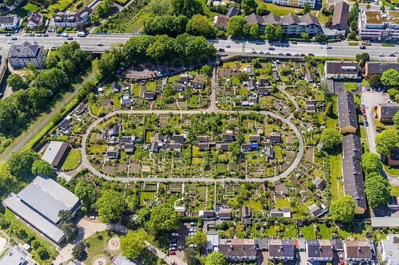 Aerial view, allotment garden site KGV Stollenhof, Saarner Straße, Speldorf, Mülheim an der Ruhr, Ruhr area, North Rhine-Westphalia, Germany, DE, Europe, community garden, allotment garden, allotment garden site, allotment garden association, allotment gardener association, aerial view, aerial photography, aerial photography, allotment garden, overview, bird's-eye view, overview