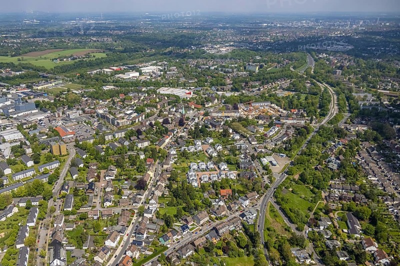 Aerial view, site view, construction site and new construction residential area Rudolf-Harbig-Straße, Heißen - Mitte, Mülheim an der Ruhr, Ruhr area, North Rhine-Westphalia, Germany, construction work, construction area, building site, building plots, construction crane, construction project, construction site, property developer Wilma Wohnen, DE, Europe, property tax, real estate, aerial view, aerial photography, aerial photography, new building, overview, bird's-eye view, residential estate, living and living, residential area, residential buildings, residential quality, residential neighbourhood, housing estate, birds-eyes view, overview