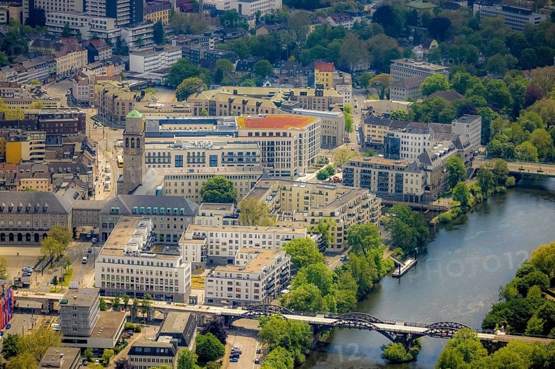 Aerial view, city hall, Ruhr promenade, city viaduct and Ruhr bridge on the river Ruhr, Altstadt I, Mülheim an der Ruhr, Ruhr area, North Rhine-Westphalia, Germany, authority, bridge, DE, Europe, Forum City Mülheim, aerial view, aerial photography, aerial photography, tower, overview, bird's-eye view, historic city hall, overview