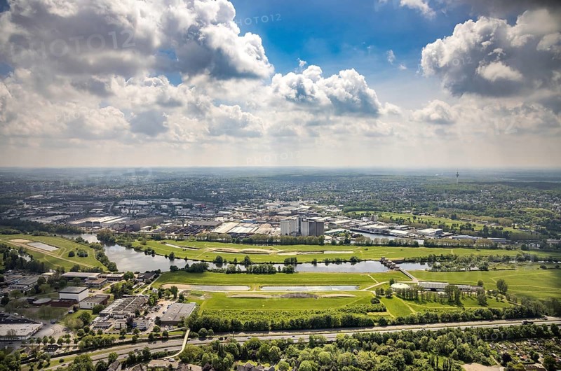 Aerial view, Styrumer Ruhraue and RuhrWasserwerk at the river Ruhr, local view Speldorf, Mülheim an der Ruhr, Ruhr area, North Rhine-Westphalia, Germany, DE, Europe, aerial view, aerial photography, aerial photography, protected area waterworks, overview, bird's-eye view, birds-eyes view, overview