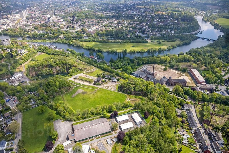 Aerial view, leather and tanning museum on the Ruhr river, Rauen quarry, De Wet indoor tennis centre, Saarn, Mülheim an der Ruhr, Ruhr area, North Rhine-Westphalia, Germany, brownfield, DE, Europe, aerial view, aerial photography, aerial photography, museum, tennis, tennis facility, tennis halls, overview, bird's-eye view, overview