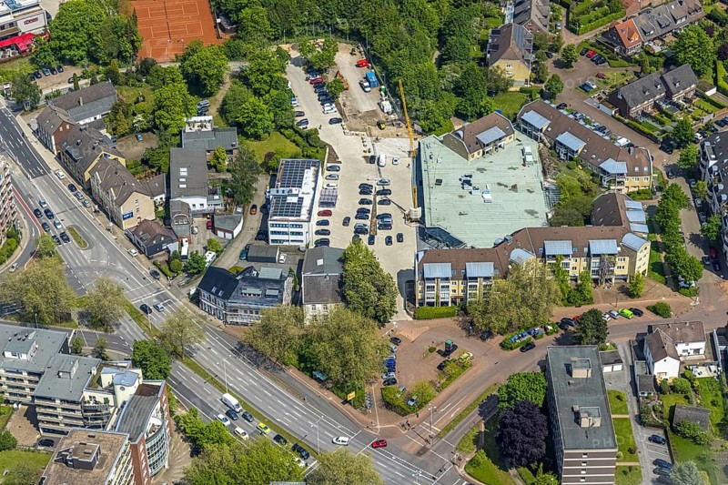 Aerial view, Saarn-Center construction site and new building Edeka supermarket, Düsseldorfer Straße, Saarn, Mülheim an der Ruhr, Ruhr area, North Rhine-Westphalia, Germany, construction work, construction area, construction site, building plots, construction project, construction site, DE, shopping centre, shopping place, shopping mall, Europe, aerial view, aerial photography, aerial photography, local supply centre, new building, shopping centre, supermarket, overview, bird's-eye view, bird's-eye view, overview