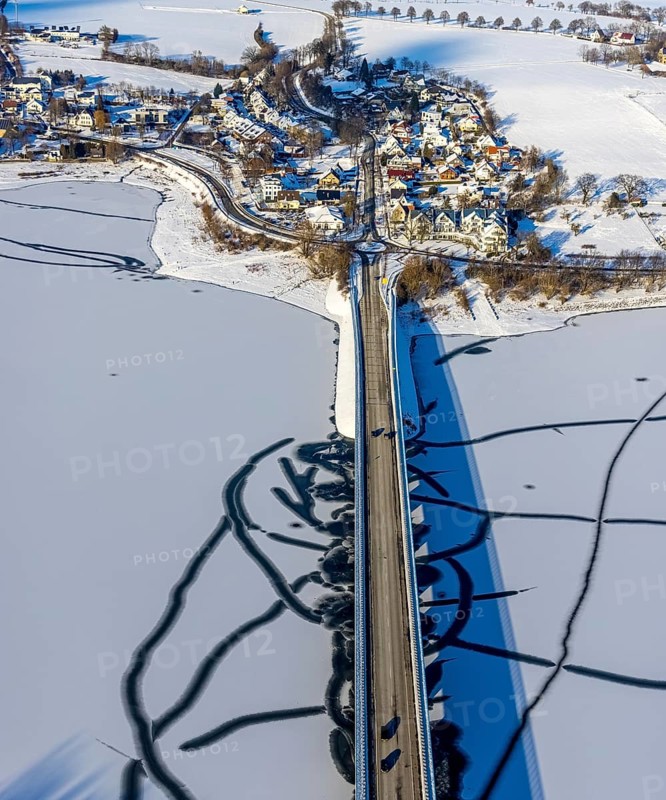 Aerial view, Delecker Brücke, shapes and colours, Delecke, Möhnesee, Sauerland, North Rhine-Westphalia, Germany, Arnsberger Straße, bridge, DE, Europe, roundabout, aerial view, aerial photography, aerial photography, cracks in the ice, snow, overview, bird's-eye view, winter at Möhnesee, winter landscape, birds-eyes view, overview