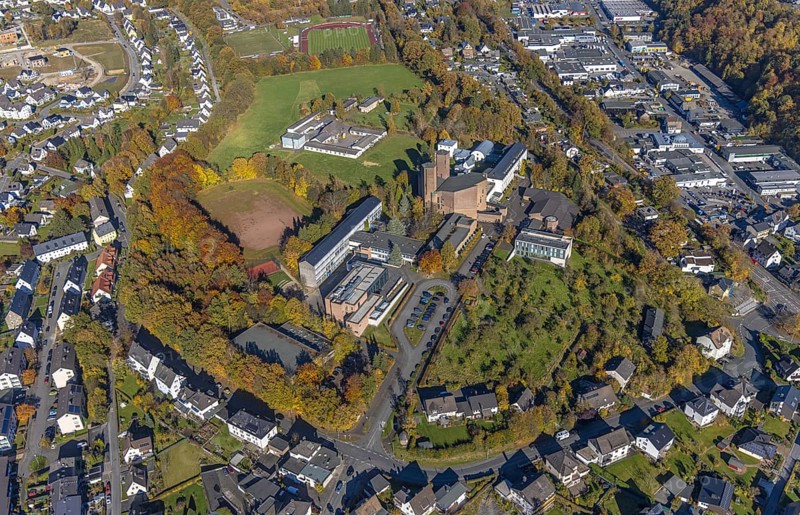 Aerial view, Königsmünster Abbey and Benedictine Grammar School in Meschede town in Meschede, Sauerland, North Rhine-Westphalia, Germany, education, educational institution, DE, Europe, grammar school, monastery, monastery complex, educational institute, aerial photograph, aerial photography, aerial photography, Meschede, school, overview, bird's-eye view, overview