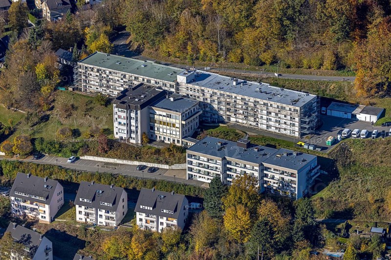 Aerial photo, conversion and renovation DRK Bernhard-Salzmann-Haus in Meschede-Stadt in Meschede, Sauerland, North Rhine-Westphalia, Germany, construction work, construction project, construction site, DE, Europe, aerial photography, aerial photography, aerial photography, Meschede, renovation, refurbishment, overview, reconstruction, bird's eye view, bird's eye view, overview