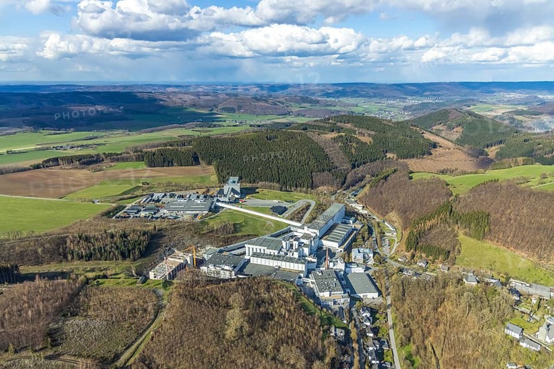 Brewery C.& A. VELTINS GmbH & Co. KG, construction site and new building, Grevenstein, Meschede, Sauerland, North Rhine-Westphalia, Germany, construction work, construction area, construction site, building plots, construction project, construction site, DE, Europe, aerial photograph, aerial photography, aerial photography, new building, Sundern, overview, Veltins brewery, bird's-eye view, birds-eyes view, overview