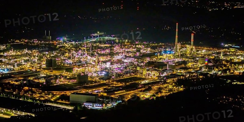 Aerial view, chemical park Marl, chemical zone, Marl, Ruhr area, North Rhine-Westphalia, Germany, DE, twilight photography, Europe, commercial area, commercial area, commercial location, commercial use, industrial area, industrial location, light pollution, aerial photography, aerial photography, aerial photography, night, night photography, night flight, overview, bird's eye view, illuminated streets, birds-eyes view, nightflight, overview