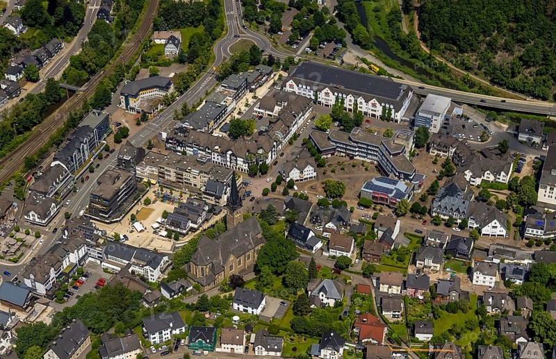 Aerial view, town centre, town hall, St. Agatha Catholic Parish Church, market place, Altenhundem, Lennestadt, Sauerland, North Rhine-Westphalia, Germany, place of worship, DEU, Europe, religious community, place of worship, holy place, church, parish, denomination, aerial view, aerial photography, aerial photography, market, religion, religious site, overview, bird's-eye view, overview