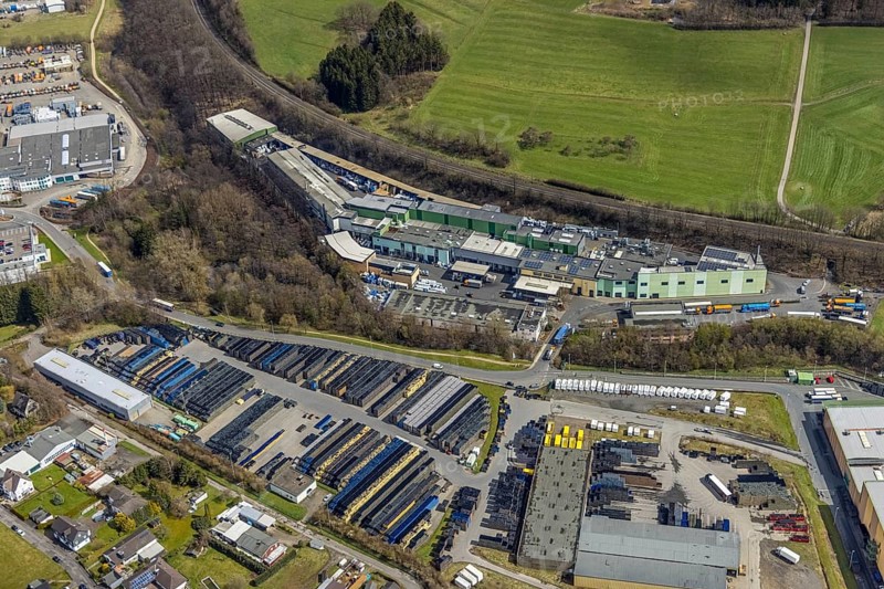 Aerial photo, Lindenschmidt Umwelttechnik, Krombacher Brauerei logistics centre, Krombach, Kreuztal, Sauerland, North Rhine-Westphalia, Germany, DE, Europe, freight transport, Siegen-Wittgenstein district, logistics, logistics service, logistics service provider, logistics provider, logistics centre, aerial photo, aerial photography, aerial photography, overview, bird's-eye view, bird's-eye view, overview