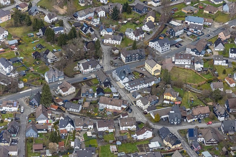 Aerial view, Littfeld town centre with Kapellenschule citizens' meeting place, Littfeld, Kreuztal, Sauerland, North Rhine-Westphalia, Germany, education, educational institution, DE, Europe, property tax, real estate, Siegen-Wittgenstein district, educational institute, aerial view, aerial photography, aerial photography, school, overview, bird's-eye view, residential complex, living and living, residential area, residential buildings, residential quality, housing estate, bird's-eye view, overview