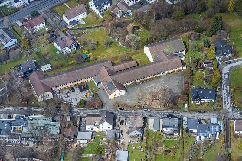 Aerial photo, primary school Littfeld, Littfeld, Kreuztal, Sauerland, North Rhine-Westphalia, Germany, education, educational institution, DE, Europe, primary school, district Siegen-Wittgenstein, teaching institute, aerial photography, aerial photography, aerial photography, school, overview, bird's eye view, birds-eyes view, overview