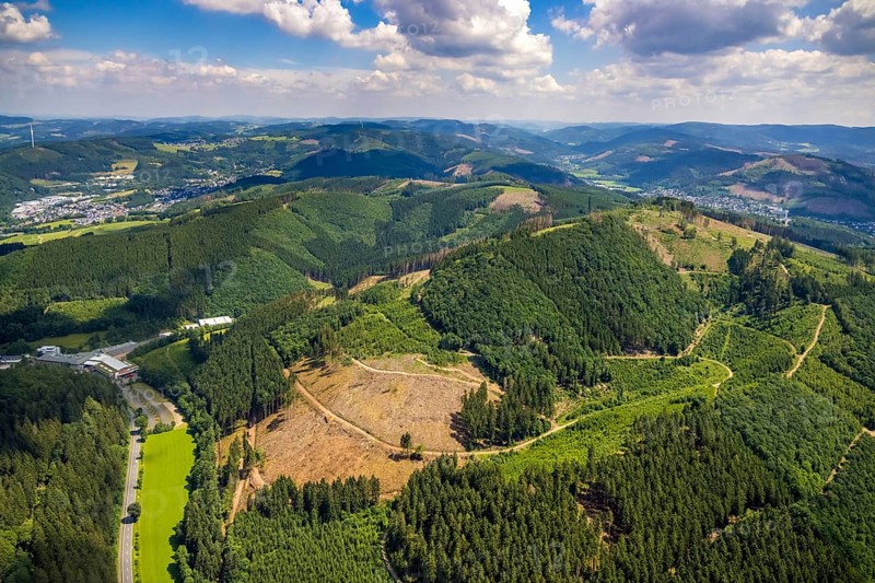 Aerial view, forest area with forest damage near Benolpe, Bilstein, Kirchhundem, Sauerland, North Rhine-Westphalia, Germany, tree dieback, bark beetle damage, bark beetle plague, DEU, Europe, distant view, hilly landscape, clear-cutting, aerial view, aerial photography, aerial photography, overview, bird's-eye view, forest, forest damage, forest dieback, birds-eyes view, overview