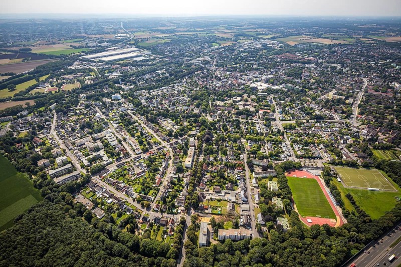 Aerial view, local view with Jahnstadion VFL Kamen in the district Kolonie Tannenberg in Kamen, Ruhr area, North Rhine-Westphalia, Germany, DE, Europe, football pitch, football stadium, football club, property tax, real estate, Kamen, aerial view, aerial photography, aerial photography, local view, sports facilities, sports field, sports facility, stadium, townscape, urban area, overview, bird's eye view, living and life, residential area, residential buildings, quality of life, birds-eyes view, overview