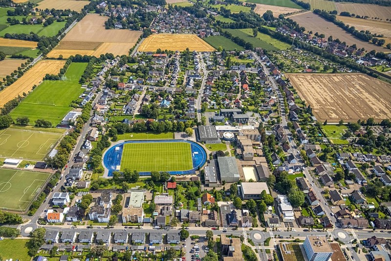 Aerial view, SportCentrum Kaiserau in the district of Kaiserau, Kamen, Ruhr area, North Rhine-Westphalia, Germany, DE, Europe, Football and Athletics Association of Westphalia, football pitch, aerial view, aerial photography, aerial photography, sports facilities, sports field, Kaiserau sports school, sports facility, sports centre, overview, bird's eye view, overview