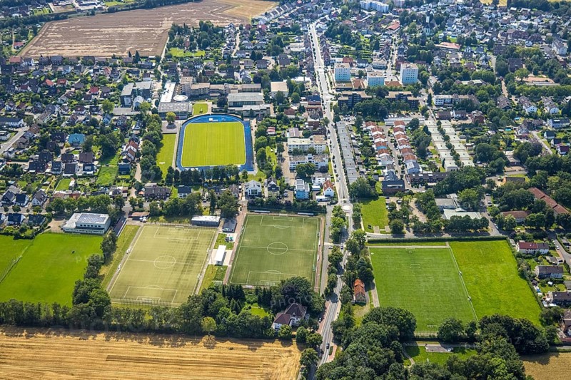Aerial view, SportCentrum Kaiserau in the district of Kaiserau, Kamen, Ruhr area, North Rhine-Westphalia, Germany, DE, Europe, Football and Athletics Association of Westphalia, football pitch, aerial view, aerial photography, aerial photography, sports facilities, sports field, Kaiserau sports school, sports facility, sports centre, overview, bird's eye view, overview
