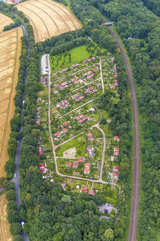 Aerial view, allotment garden association Am Ölpfad, Obermassener Heide, Holzwickede, Ruhr area, North Rhine-Westphalia, Germany, DE, Europe, community garden, allotment garden, allotment garden site, allotment garden association, aerial view, aerial photography, aerial photography, allotment garden, overview, bird's-eye view, overview