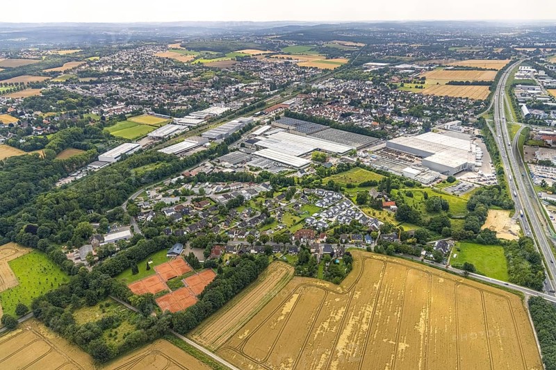 Aerial view, commercial area Natorper Straße, federal highway B1, Natorp, Holzwickede, Ruhr area, North Rhine-Westphalia, Germany, DE, Europe, commercial enterprises, commercial area, commercial park, commercial location, commercial use, industrial area, industrial location, aerial photograph, aerial photography, aerial photography, overview, bird's-eye view, overview