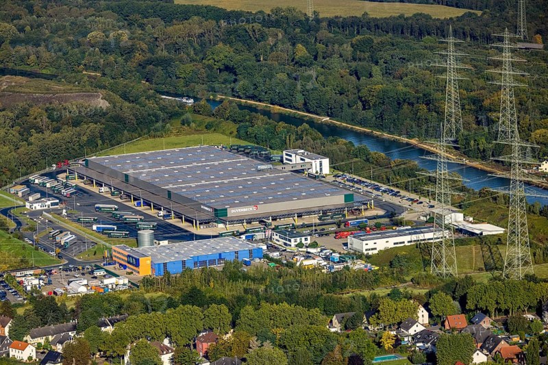 Aerial view, Duvenbeck Kraftverkehr logistics company in the district of Unser Fritz in Herne, Ruhr area, North Rhine-Westphalia, Germany, DE, Europe, freight transport, Herne, logistics, logistics service, logistics service provider, logistics provider, aerial view, aerial photography, aerial photography, Rhine-Ruhr metropolitan region, Rhine-Herne Canal, Schlossstrasse, freight forwarding, transport, transport service, overview, bird's-eye view, bird's-eye view, overview