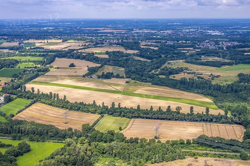 Aerial view, meadows and fields in Hennen, Iserlohn, Ruhr area, North Rhine-Westphalia, Germany, DE, Europe, distant view, aerial view, aerial photography, aerial photography, overview, bird's-eye view, overview