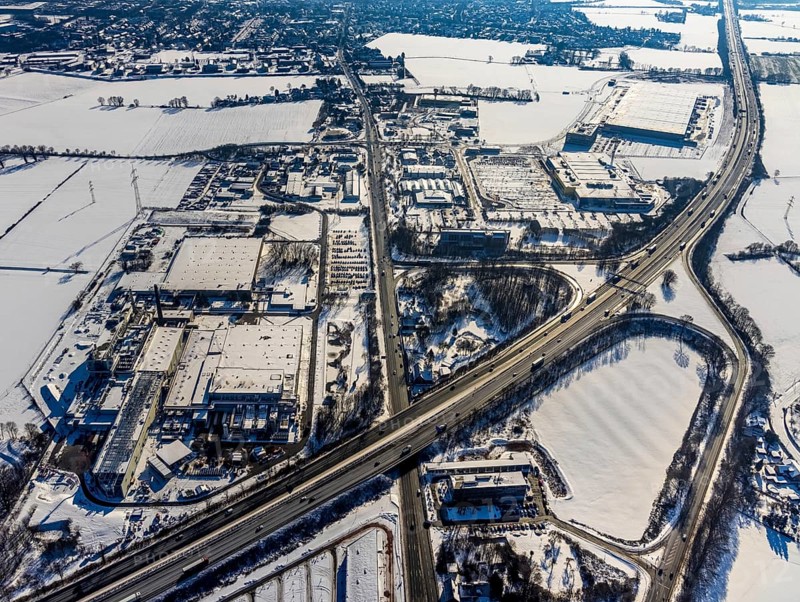 Aerial view, motorway junction Kamen-Zentrum, Kamen-Karree, commercial area Unna / Kamen, 3M Deutschland GmbH - Kamen plant, motorway police station Kamen, IKEA furniture store Kamen, ERL euro Retail Logistics, Kamen, Ruhr area, North Rhine-Westphalia, Germany, supervision, eye of the law, A1 motorway, motorway police, B233 federal road, DE, Europe, commercial enterprises, commercial area, commercial area, commercial park, commercial location, commercial use, industrial area, industrial location, aerial view, aerial photography, aerial photography, law enforcement, police, police station, police station, snow, state authority, state power, overview, Unnaer Straße, bird's eye view, winter, birds-eyes view, overview