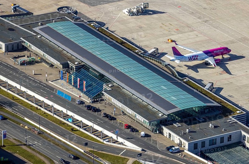 Aerial photo, Dortmund airport on the city limits of Holzwickede, Wickede, Dortmund, Ruhr area, North Rhine-Westphalia, Germany, DE, Europe, birds-eyes view, aerial photography, aerial photography, overview, overview, bird's eye view
