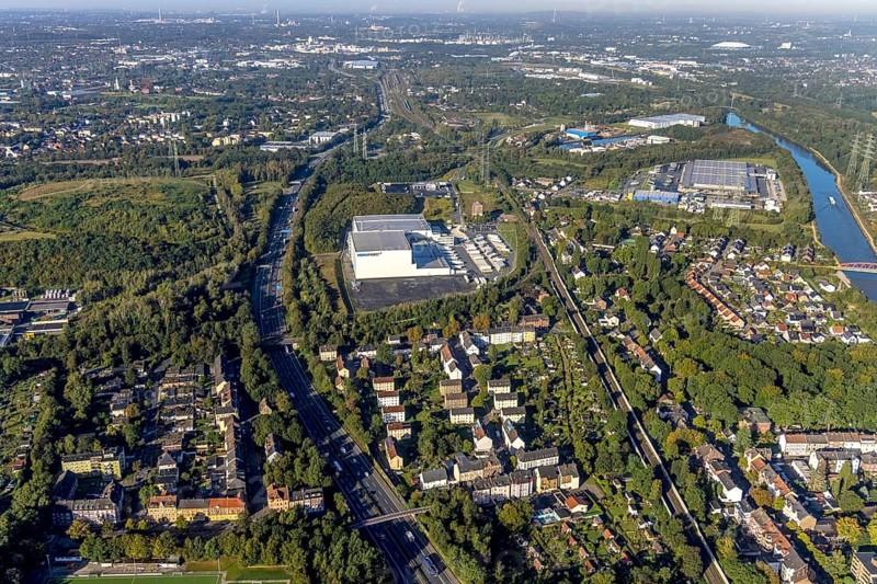 Aerial view, Nordfrost logistics centre in the district of Unser Fritz in Herne, noise problems of local residents, Ruhr area, North Rhine-Westphalia, Germany, DE, Europe, commercial enterprises, commercial area, commercial site, commercial use, Herne, industrial area, industrial site, aerial photograph, aerial photography, aerial photography, overview, bird's-eye view, bird's-eye view, former Unser Fritz colliery, overview