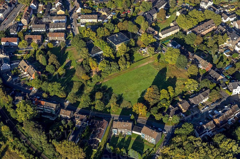 Aerial view, Städt. Kindergarten Drögenamp und FußballWiese im Stadtteil Baukau-West in Herne, Ruhr Area, North Rhine-Westphalia, Deutschland, DE, Europa, Herne, Kindergarten, Kindertageseinrichtung, Kindertagesstätte, Kita, Luftaufnahme, Luftbildfotografie, Luftfotografie, Übersicht, Vogelperspektive, birds-eyes view, overview
