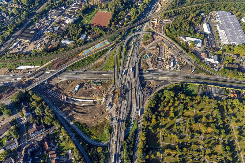 Aerial view, construction site with tunnel construction at the motorway junction Herne of the A42 and A43 in the district Baukau-West in Herne, Ruhr area, North Rhine-Westphalia, Germany, motorway, motorway junction, construction work, construction area, building site, building plots, construction project, construction site, DE, Europe, Herne, aerial view, aerial photography, aerial photography, overview, connecting tunnel, bird's-eye view, overview