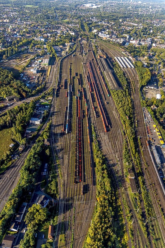 Aerial view, freight station Herne and Wanne-Eickel main station in the district Wanne in Herne, Ruhr area, North Rhine-Westphalia, Germany, railway tracks, railway station, DE, Deutsche Bahn AG, Europe, railway tracks, freight station, goods trains, main station, main station, Herne, aerial view, aerial photography, aerial photography, marshalling yard, signal box, overview, bird's eye view, birds-eyes view, overview