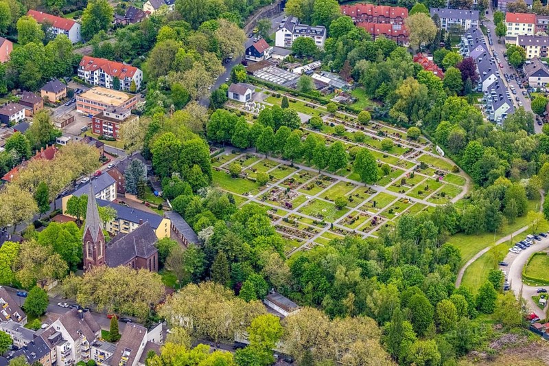 Aerial view, Lutheran church, cemetery Auf der Wilbe, Röhlinghausen, Herne, Ruhr area, North Rhine-Westphalia, Germany, place of worship, burial place, DE, Europe, cemetery, memorial, religious community, place of worship, church, church congregation, denomination, aerial photograph, aerial photography, aerial photography, religion, religious site, resting place, overview, bird's eye view, bird's eye view, overview