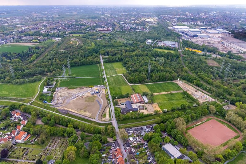 Aerial view, construction area Hofstraße am Hüller Bach, Röhlinghausen, Herne, Ruhr area, North Rhine-Westphalia, Germany, construction work, construction area, construction site, building plots, construction project, construction site, DE, Europe, aerial view, aerial photography, aerial photography, animal welfare association Herne-Wanne, overview, bird's eye view, birds-eyes view, green planting, overview