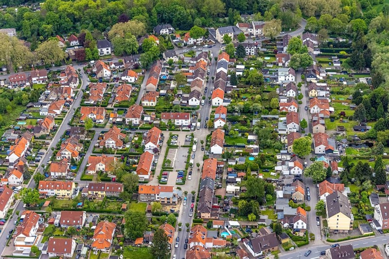 Aerial view, colony Hannover housing estate, Sassenburg Straße, Eickel, Herne, Ruhr area, North Rhine-Westphalia, Germany, DE, Europe, property tax, real estate, aerial photography, aerial photography, overview, bird's eye view, housing estate, housing and living, residential area, residential buildings, housing quality, residential neighbourhood, housing estate, colliery housing estate, birds-eyes view, overview