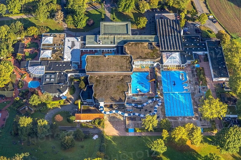 Aerial view, LAGO Die Therme Wellness-Center im Revierpark Gysenberg im Stadtteil Börnig in Herne, Ruhr area, North Rhine-Westphalia, Germany, DE, Europe, Gysenbergpark, Herne, aerial view, aerial photography, aerial photography, sauna, brine world, overview, bird's eye view, water worlds, wellness, birds-eyes view, overview