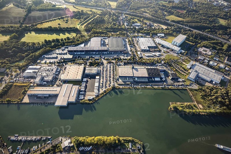 Aerial view, Friedrich der Große industrial estate on the Herne Sea and marina on the Rhine-Herne Canal in the Horsthausen district of Herne, Ruhr area, North Rhine-Westphalia, Germany, DE, Former Friedrich der Große Colliery Shaft 3, Europe, commercial enterprises, commercial area, industrial estate, industrial park, commercial location, commercial use, harbour, Herne, industrial area, industrial location, aerial view, aerial photography, aerial photography, overview, bird's-eye view, marina, birds-eyes view, overview