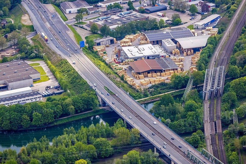 Aerial view, Emscher valley bridge, A43 motorway bridge in stress test, dilapidated transport infrastructure, Rhine-Herne Canal, Baukau, Herne, Ruhr area, North Rhine-Westphalia, Germany, motorway A43, motorway bridge, motorway closure, railway tracks, bridge, DE, railway bridge, Europe, aerial view, aerial photography, aerial photography, Recklinghausen, overview, bird's-eye view, birds-eyes view, overview