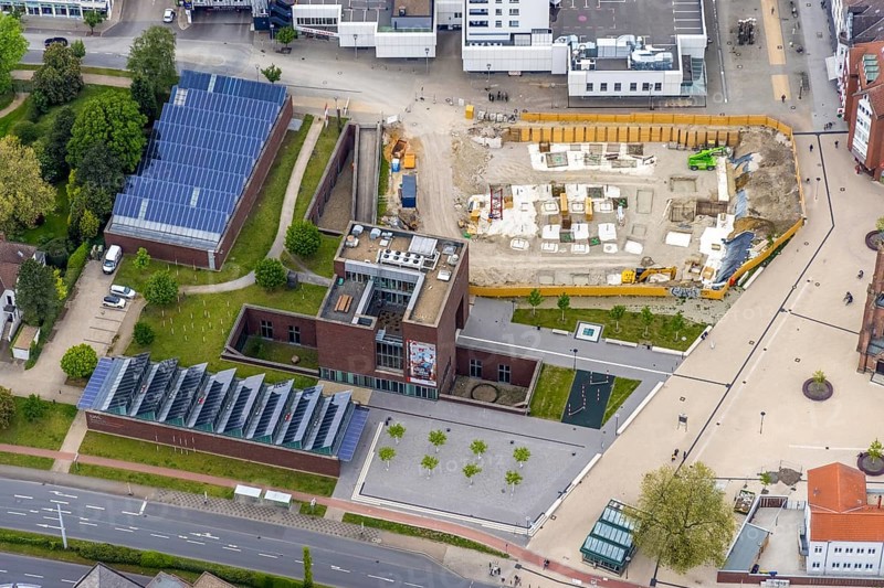 Aerial photograph, new Europagarten building at Europaplatz, LWL Museum of Archaeology, Herne-Mitte, Herne, Ruhr area, North Rhine-Westphalia, Germany, construction work, construction area, building site, building plots, construction project, construction site, DE, Europe, capacity requirements, LWL, Landschaftsverband Westfalen-Lippe, aerial view, aerial photography, aerial photography, museum, new building, photovoltaic, photovoltaic system, solar, solar system, solar energy, solar energy, overview, bird's-eye view, Westphalian State Museum, birds-eyes view, overview
