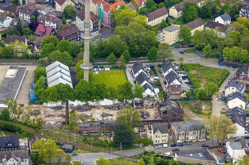 Aerial view, garage yard Mulvanystraße, transmission mast, construction site demolition site, Herne-Mitte, Herne, Ruhr area, North Rhine-Westphalia, Germany, demolition work, demolition building, DE, Europe, commercial enterprises, commercial area, commercial area, commercial site, commercial use, border road, industrial area, industrial site, aerial view, aerial photography, aerial photography, mast, tower, overview, bird's eye view, overview
