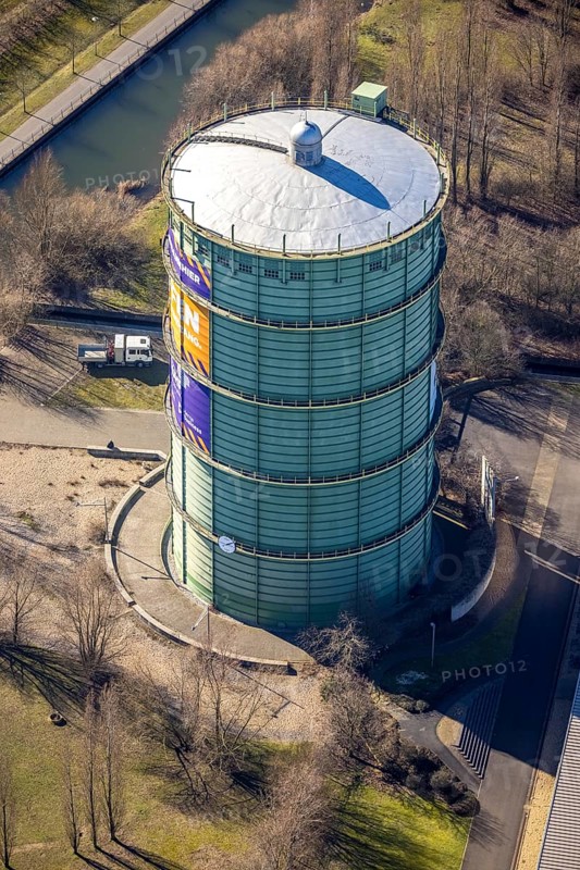 Aerial view, gasometer Herne, industrial area at the Lindenallee, Holsterhausen, Herne, Ruhr area, North Rhine-Westphalia, Germany, DE, Europe, commercial enterprises, commercial area, commercial park, commercial location, commercial use, industrial plants, industrial area, industrial location, aerial photograph, aerial photography, aerial photography, overview, bird's-eye view, birds-eyes view, overview