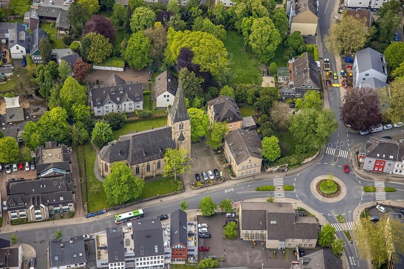 Aerial view, catholic St. Philippus and Jakobus church, Herdecke, Ruhr area, North Rhine-Westphalia, Germany, old town, place of worship, DE, Europe, religious community, place of worship, holy place, church, parish, denomination, roundabout, roundabout, aerial view, aerial photography, aerial photography, religion, religious site, overview, bird's eye view, birds-eyes view, overview