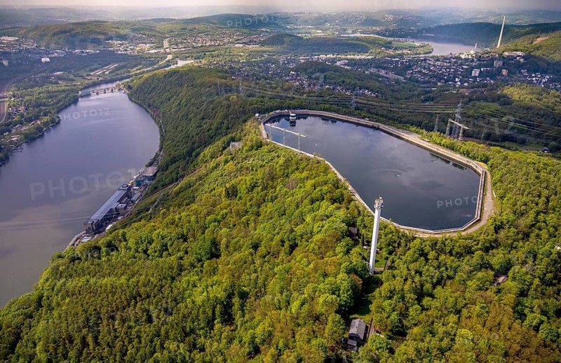 Aerial view, RWE pumped-storage power station at Lake Hengstey, Köpchenwerk, reservoir, Wittbräucke, Herdecke, Ruhr area, North Rhine-Westphalia, Germany, DE, Europe, Ruhr river, Lake Hengstey, aerial view, aerial photography, aerial photography, pumped-storage power station Köpchenwerk, RWE, lake, overview, bird's-eye view, forest area, birds-eyes view, overview