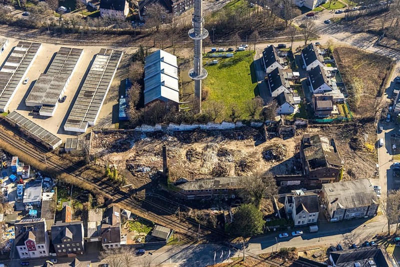 Aerial view, garage yard Mulvanystraße, transmission mast, construction site demolition site, Herne-Mitte, Herne, Ruhr area, North Rhine-Westphalia, Germany, demolition work, demolition building, DE, Europe, commercial enterprises, commercial area, commercial area, commercial site, commercial use, border road, industrial area, industrial site, aerial view, aerial photography, aerial photography, mast, tower, overview, bird's eye view, overview