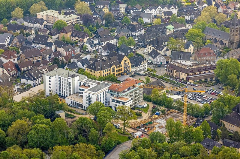 Aerial view, construction site and new construction at the retirement home GVS Herdecke, The View, Herdecke, Ruhr area, North Rhine-Westphalia, Germany, retirement home, retirement home, construction work, construction area, building site, building plots, construction crane, construction project, construction site, care and nursing, DE, Europe, non-profit association for social facilities, aerial view, aerial photography, aerial photography, new building, care facility, retirement home, retirement residence, retirement home, retirement centre, overview, bird's eye view, birds-eyes view, overview