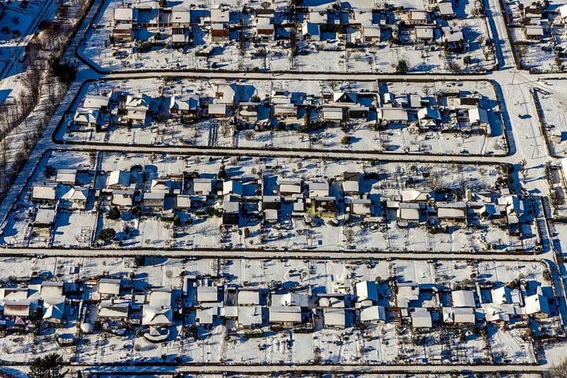 Aerial view, allotment garden association Herne Süd, Riemke, Bochum, Ruhr area, North Rhine-Westphalia, Germany, DE, Europe, shapes and colours, community garden, Herne, KGV, allotment garden, allotment garden site, allotment garden association, aerial view, aerial photography, aerial photography, snow, allotment garden, overview, bird's-eye view, winter, birds-eyes view, overview